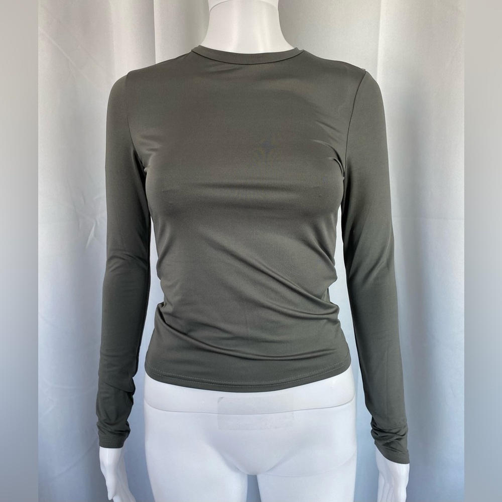 Women's Long Sleeve Fitted Tee